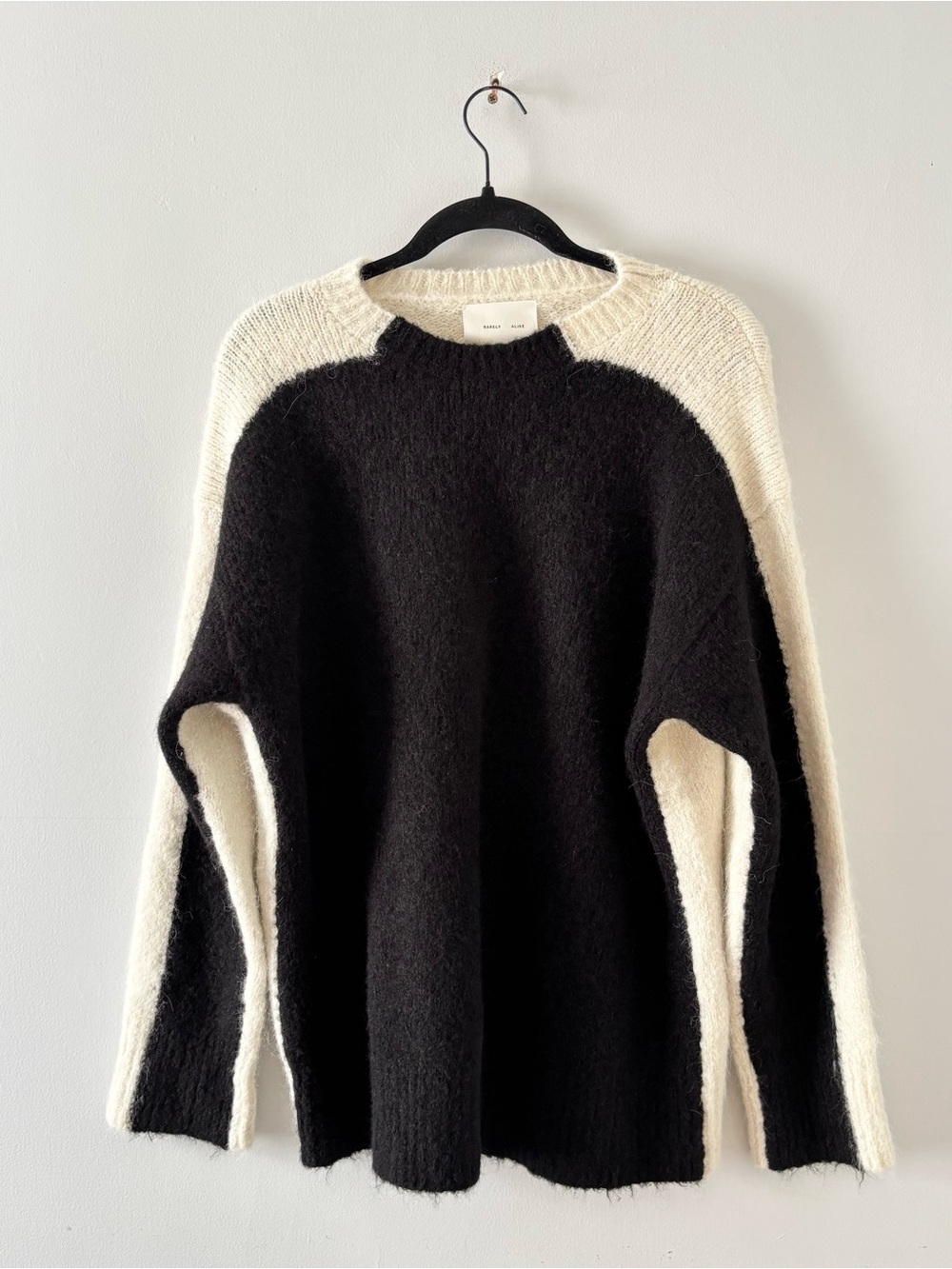 Rarely Alike Wool Blend Pullover Crewneck Sweater Oversized Fuzzy Knit Cozy